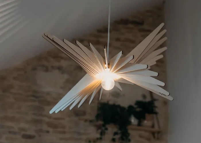 Grange Petite Brise Bord De *