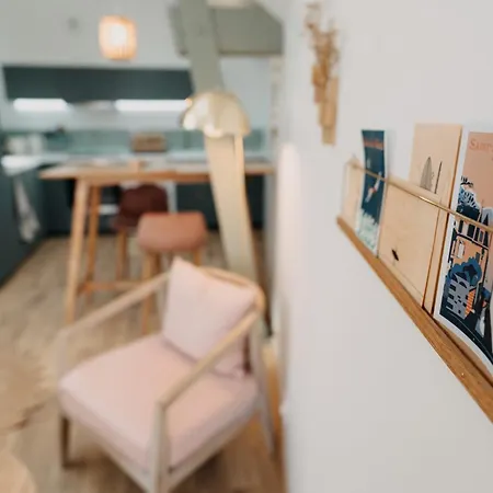 Grange Petite Brise Bord De דירה