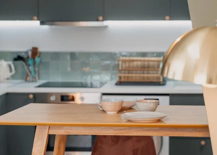 Grange Petite Brise Bord De