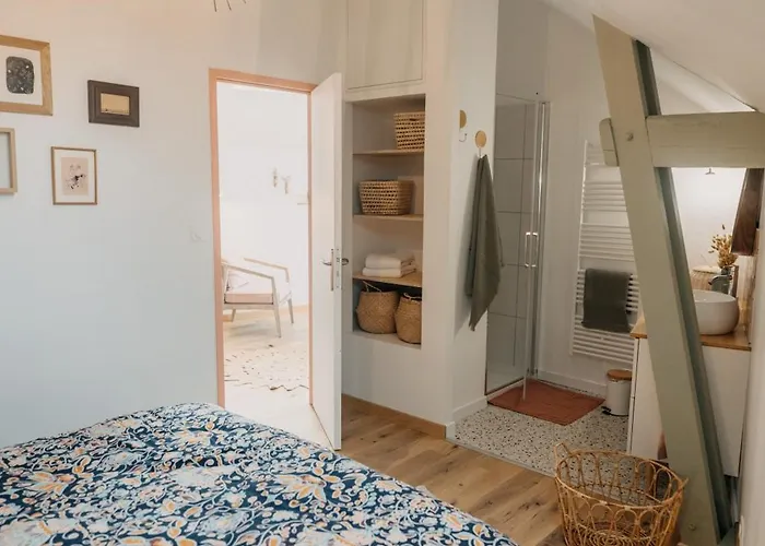 Apartment Grange Petite Brise Bord De